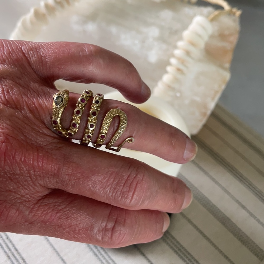 Handmade gold-plate diamond & ruby snake ring ADJ